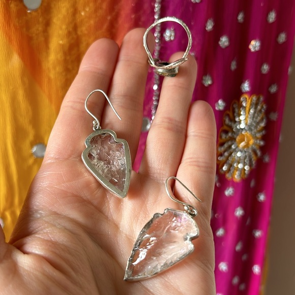 925s Angel Aura Quartz Arrowhead Earrings & Snake Ring - Picture 7 of 17